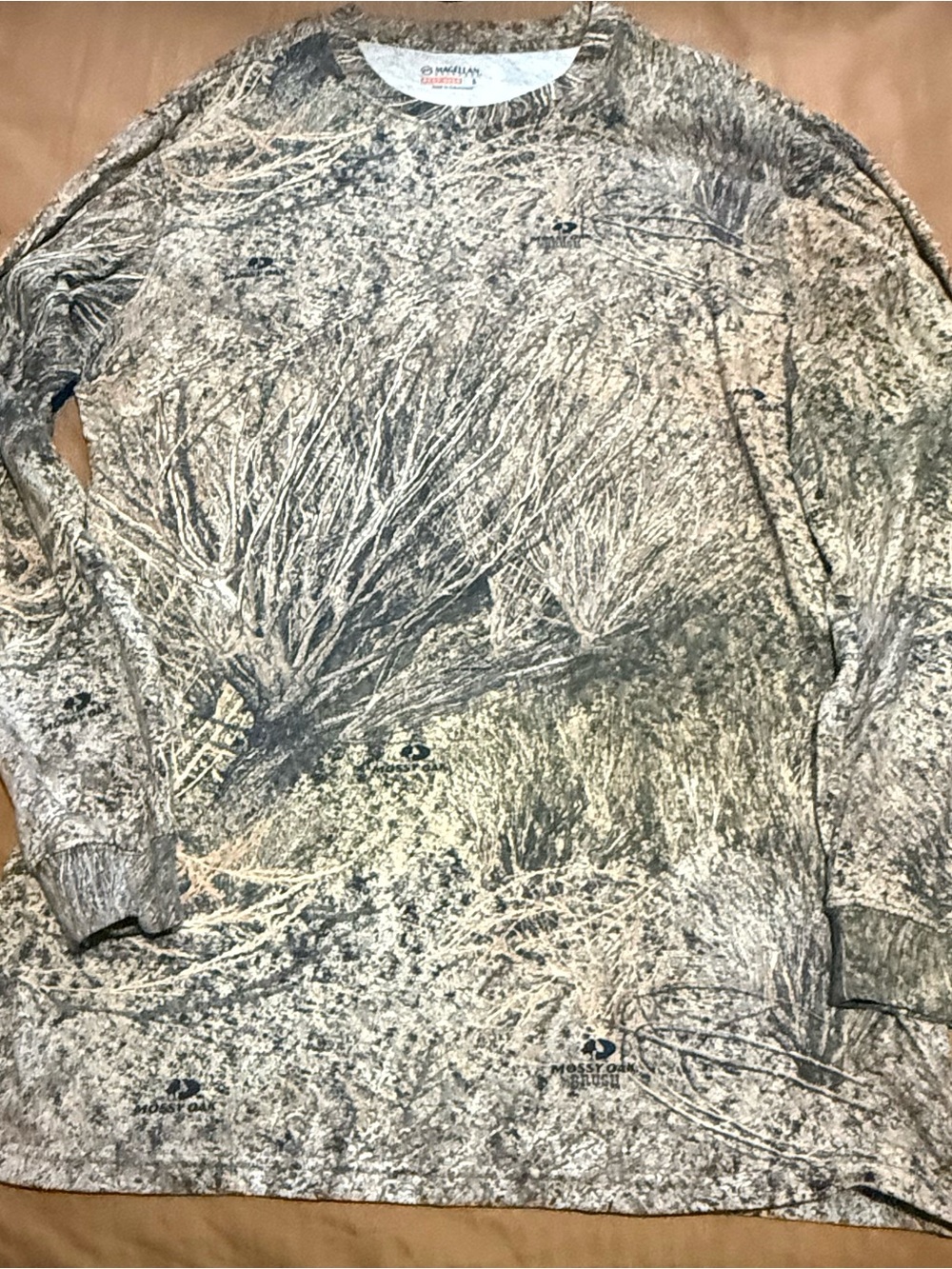 Magellan Outdoors Mossy Oak Brush Camo Hunting Shirt Men’s Large